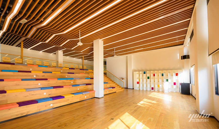 ling_2.jpg ling_2.jpg