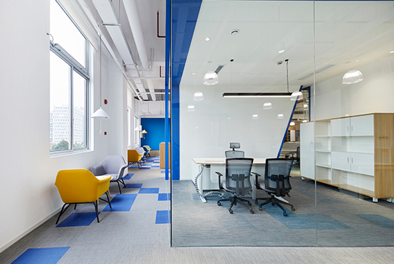 02.jpg 91看片成人免费